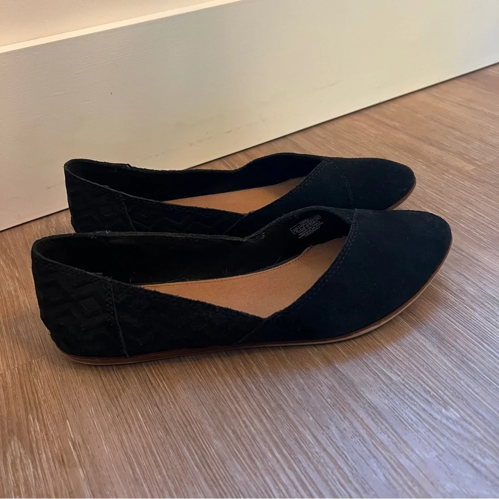 TOMS Black Suede Ballet Flats Size 9 - Picture 2 of 7